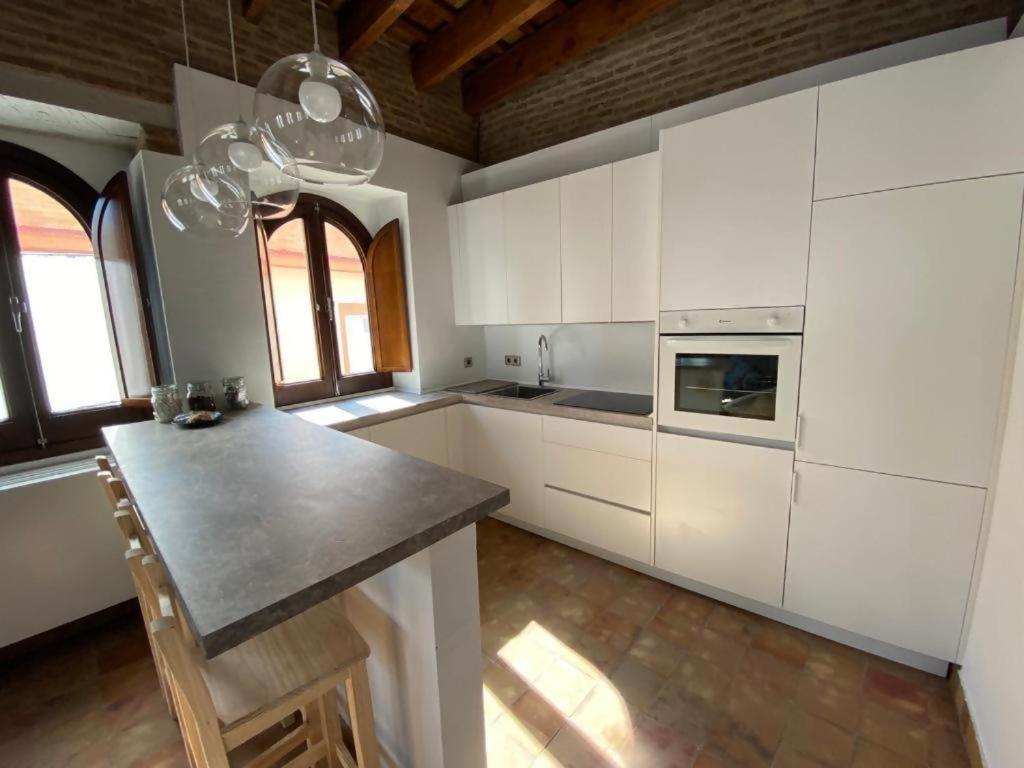 Ferienwohnung Hostfy Centro Puerta Osario Sevilla Exterior foto
