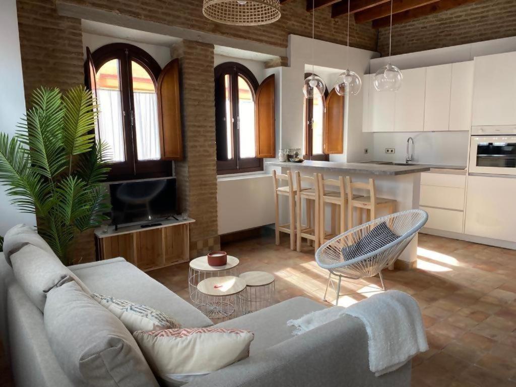 Ferienwohnung Hostfy Centro Puerta Osario Sevilla Exterior foto